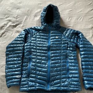 Mountain Hardware Men’s Ghost Whisper 2 down Hoody